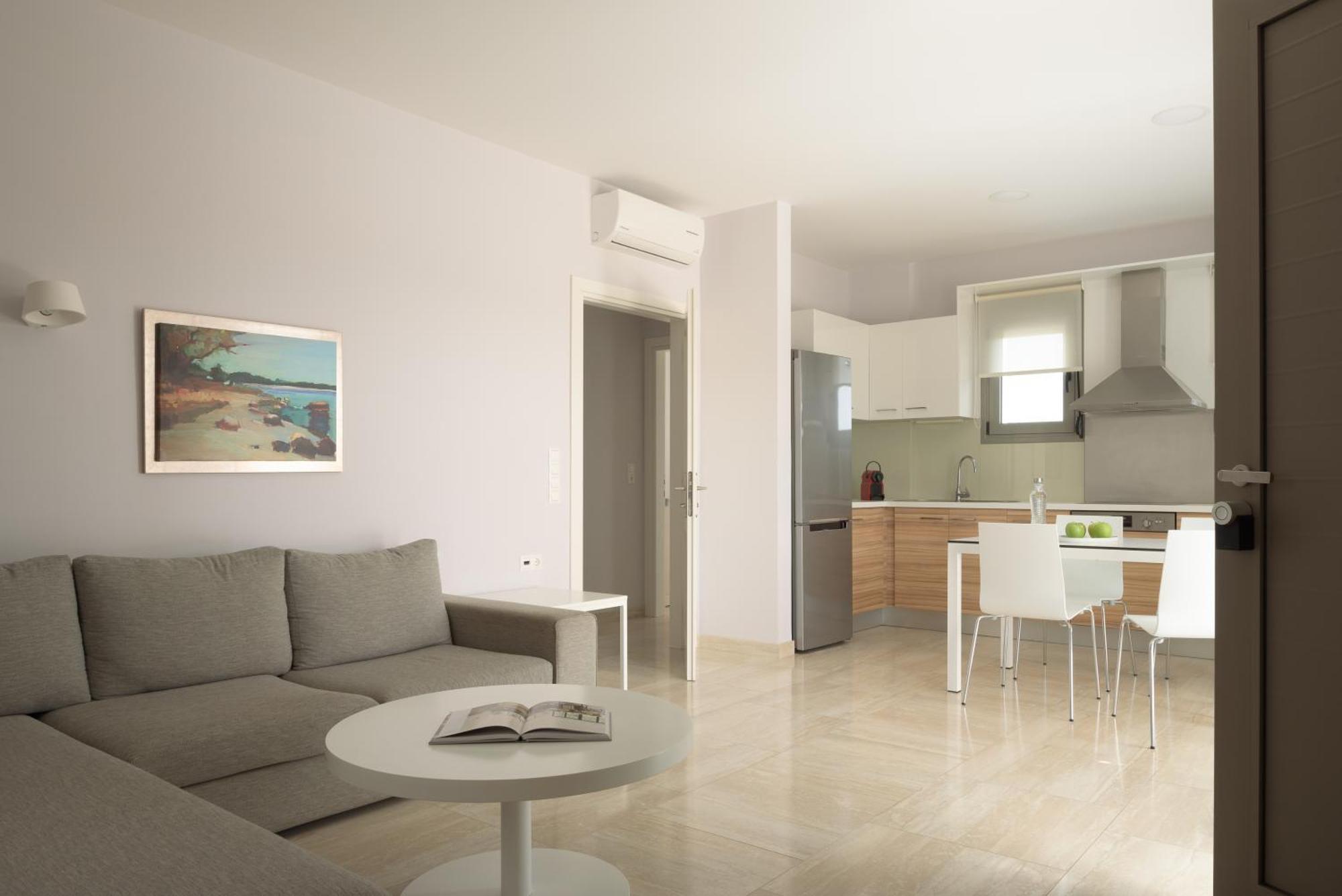 Eco Villa, A Perfect Escape Close To The Beach, By Thinkvilla Maroulás Exterior photo